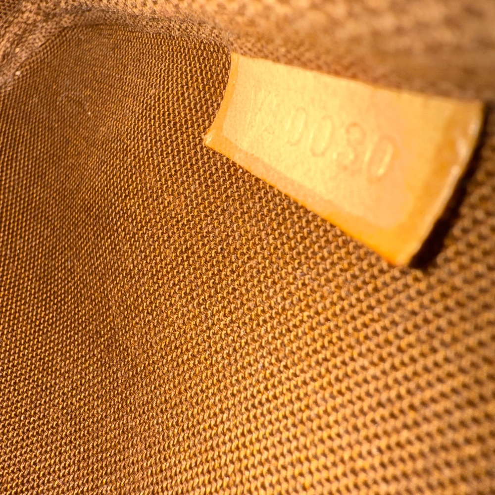 Louis Vuitton Monogram Bag - Picture 11 of 11